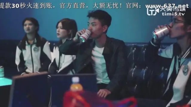 淫乱高中毕业聚会-董小宛
