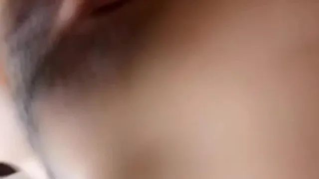 最新火遍全网的超人气网红陈丝丝玩的好嗨啊 神似迪丽热巴 跪舔喷水爆菊粉鲍好骚啊 高清原版无水印