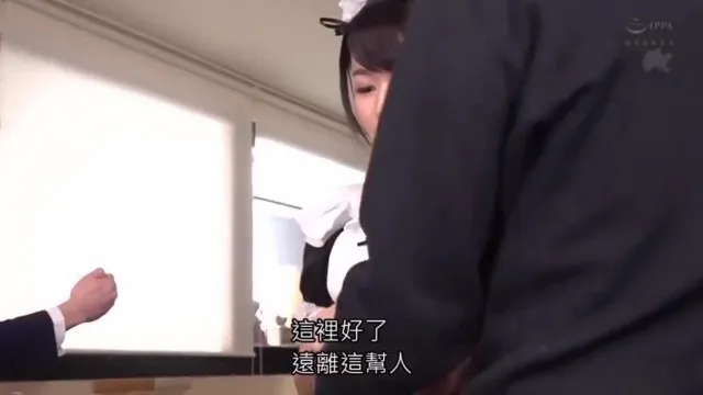 時間停止させられた淫亂メイドはコンマ0秒で濃縮絶頂しながら中出しされていた。 如月夏希 山本蓮加