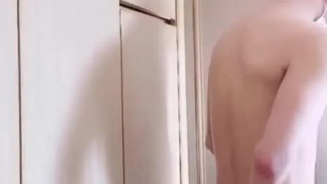 (El mejor cochinillo) Follando con el fotógrafo en el hotel