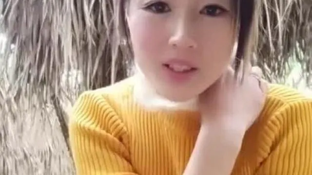 (少妇的诱惑)美熟女跟老公到果园野战