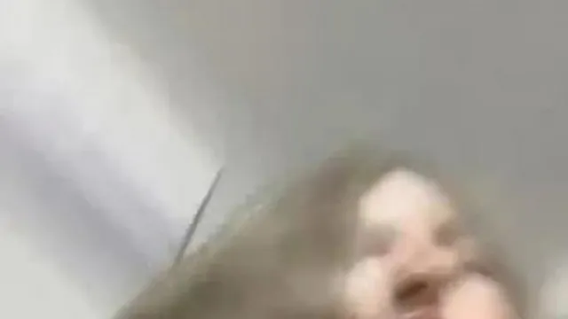 (スパイシープリンス) 巨乳の女の子が黄色の髪のボーイフレンドとセックス