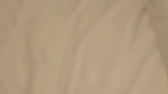 (Une écolière de deuxième année avale du sperme, fait l'amour et jouit à l'intérieur) Prenez rendez-vous avec un jeune frère pour retourner à l'hôtel et faire l'amour à l'extérieur