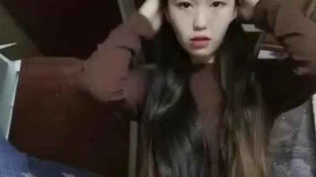 (雪儿r粉)在工地宿舍被工友狂干