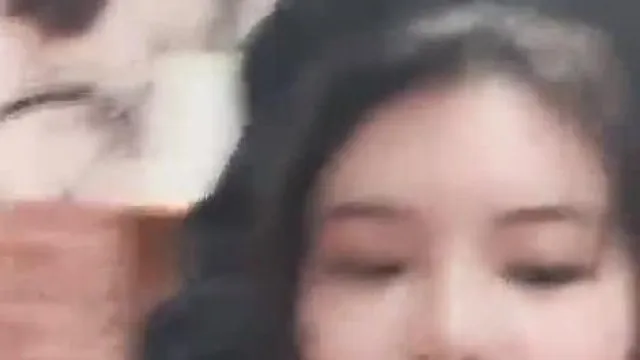 淫荡美容店不只洗头还可洗屄~小姐姐勾引发型师店内啪啪操出水了!!