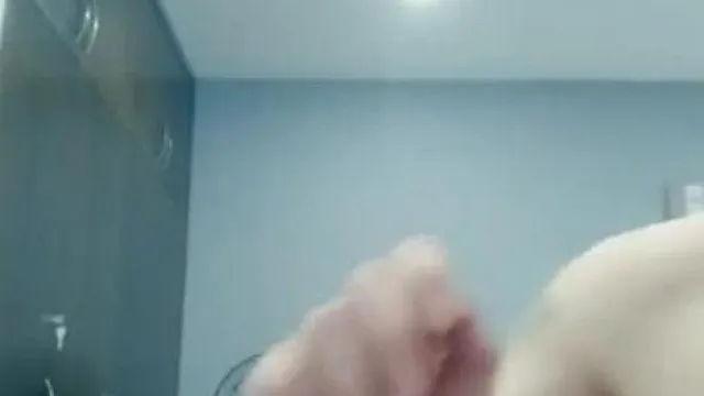 神秘人探花 北京大哥与漂亮妹妹一起体验性爱的没好~温柔呵护才能更有碍，颜值身材都不错，几百元就就能体验优质穴穴~