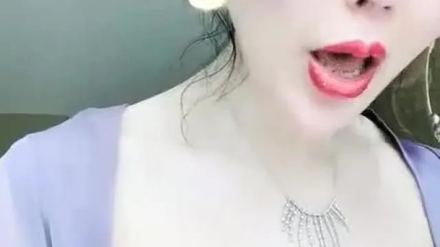 极品爆乳御姐『悦儿』.诱惑那是一种可以使任何男人起淫心的挑逗骚到入骨震撼灵魂深处诱惑(1)