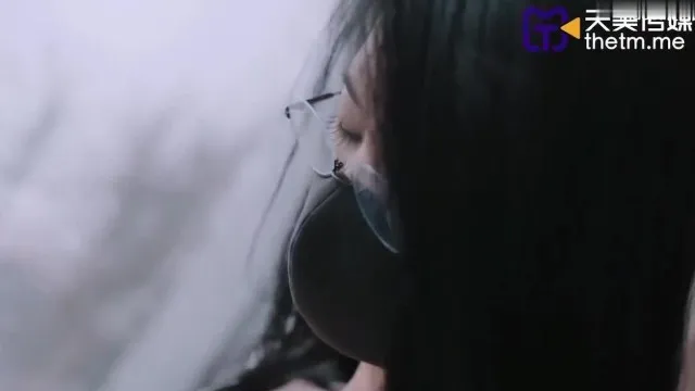 [Tianmei Media] TMY0028 Cunzhi Challenge 4 La hermana te enseña a masturbarte