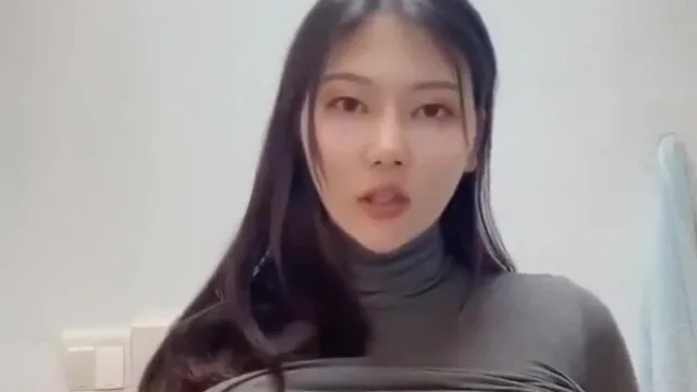 推特极品嫩模周琪乐儿风骚姐妹花大尺度私拍流出极品爆乳超美翘挺妩媚招操完美露脸