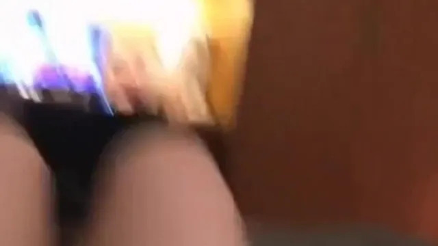 喷血推荐魔鬼身材网红女主播洋大葱露脸洗澡裸舞，对白很拽