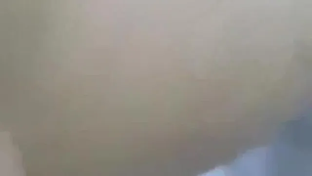 外表清纯艺校乖巧小女友与男友啪啪年龄不大就已经被调教的这麽骚了