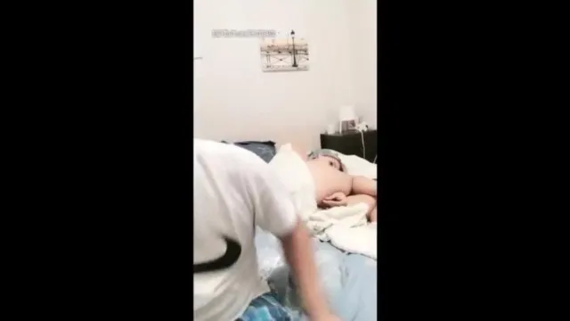 Northeast Flowers regresa con fuerza, una hermosa celebridad rusa de Internet de cabello plateado
