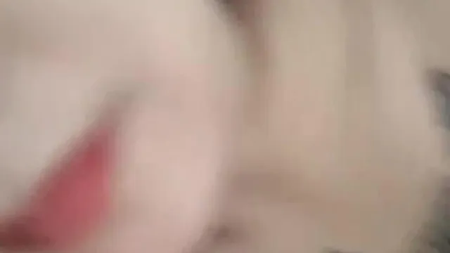 双洞齐插，大黑牛塞入假吊爆菊