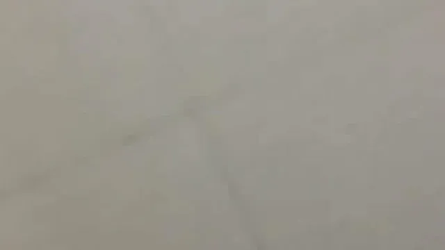 少婦被大JB猛操，女的被搞的癱坐在地上很滿足