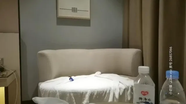 约炮颜值不错的小姐姐可惜没有射出来