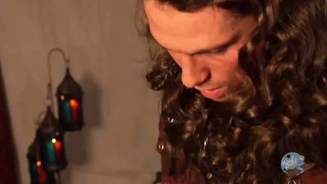 Game Of Bones  Winter Is Cumming (2013)