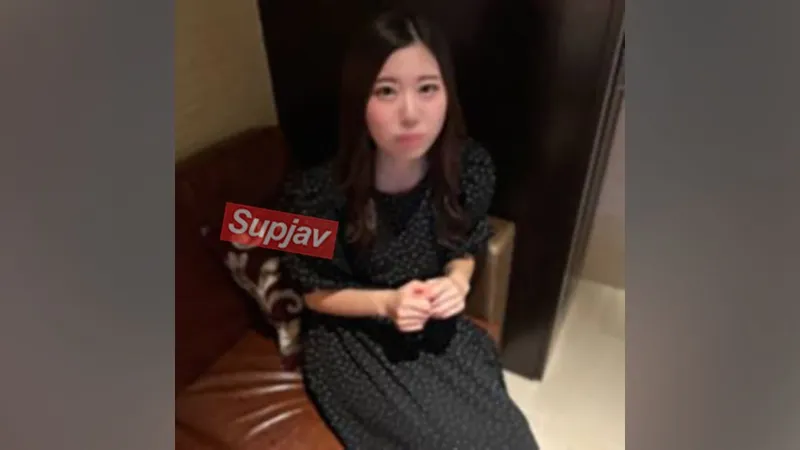FC2PPV 4111847 [No/Primera toma] *¡Cantidad limitada! ¡Honoka-chan (20), una estudiante de enfermería actual/en funciones, tiene un trabajo de medio tiempo prohibido porque quiere ropa! ! Tiene convulsiones después de eyacular por primera vez. Quedó embarazada y acabó con su vida antes de entrar en sociedad.