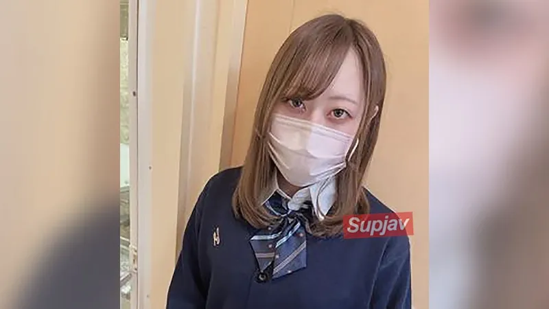 FC2PPV 4559339 [Primeira filmagem] Eu injetei em um mute-chan nervoso ♡