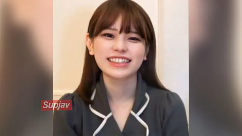 FC2PPV 4654567 【無】初３Ｐ！めちゃくちゃ可愛いアイドルフェイス美女！小柄な体に二人の肉棒が上のお口と下のお口に同時挿入⤴オジサン二人で計４発(ゴックン一発、中だし３発)※特典高画質