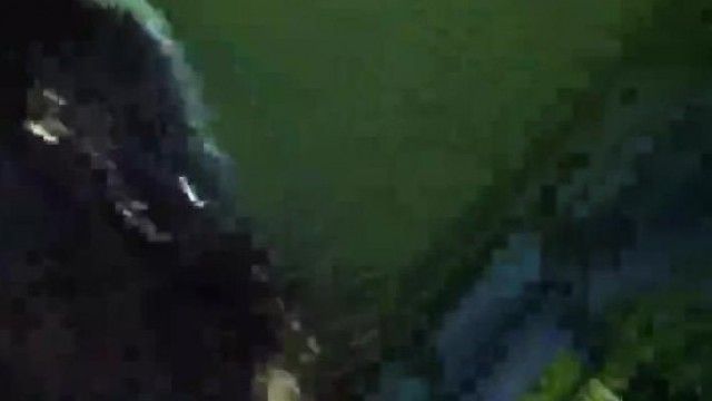 南韩地铁尾随抄底偷拍美腿短裙～46
