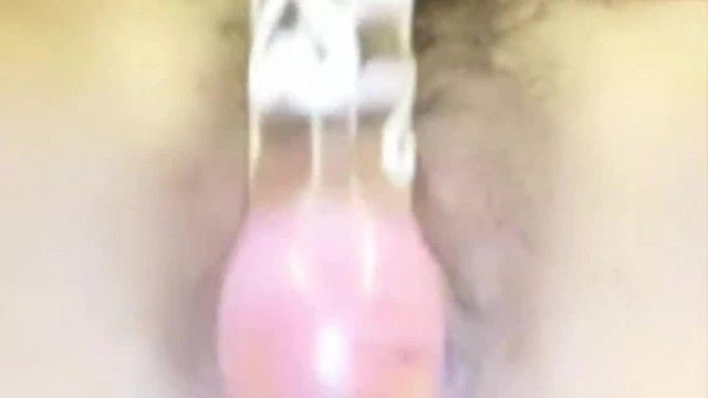 高颜值苗条妹子私人玩物七七自慰啪啪 玻璃棒抽插自慰再越来小哥双人大秀 很是诱惑喜欢不要错过