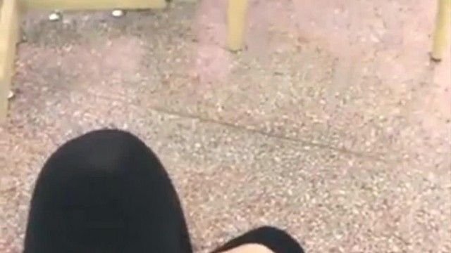 非常骚的主播在上课的时候放跳蛋差点被发现