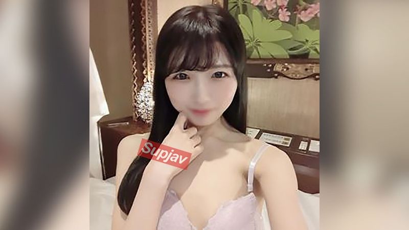 FC2PPV 4520276 【陰毛小穴】狗女友因性慾爆發變成狼？ ！她被從後面用手戲弄。一擊中出緊緻的小穴！ ！ ！ [不]