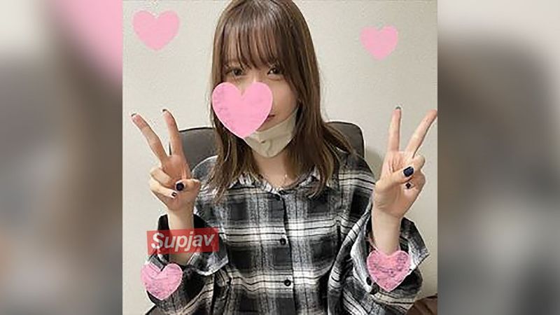 FC2PPV 4559646 [臉] [無動作] [直播] 完全素人！與擁有最高純真度的娜娜醬中出性愛！ ！